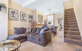 Chester City Centre Cottage, Sleeps 6 With Free Parking