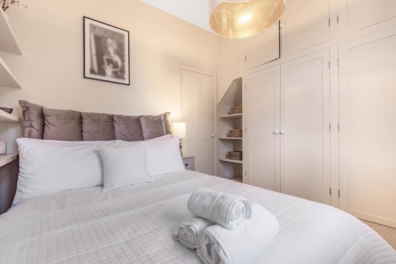 Chester City Centre Cottage, Sleeps 6 With Free Parking Exterior photo